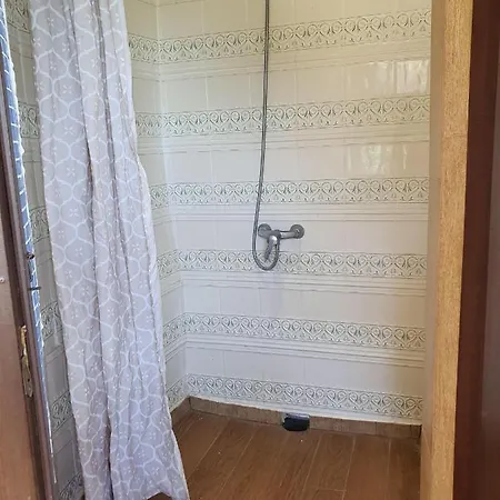 La Casa Nova Hostel Armeñime
