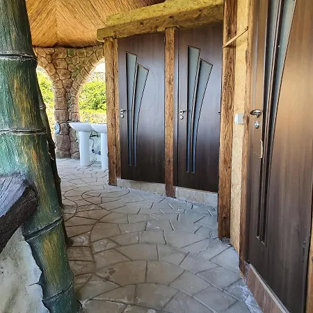 La Casa Nova אכסניה *
