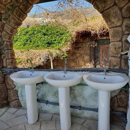 拉卡萨诺瓦青年旅馆 旅馆 Armenime