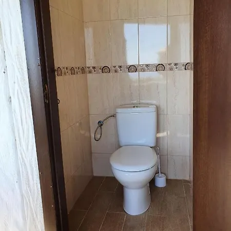 拉卡萨诺瓦青年旅馆 旅馆 *